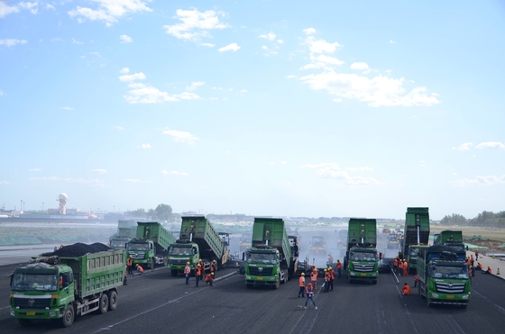 สารเติมแต่งป้องกันร่องใน Bitumen Asphalt Modifier สำหรับ Road Asphalt Hot Mix Asphalt